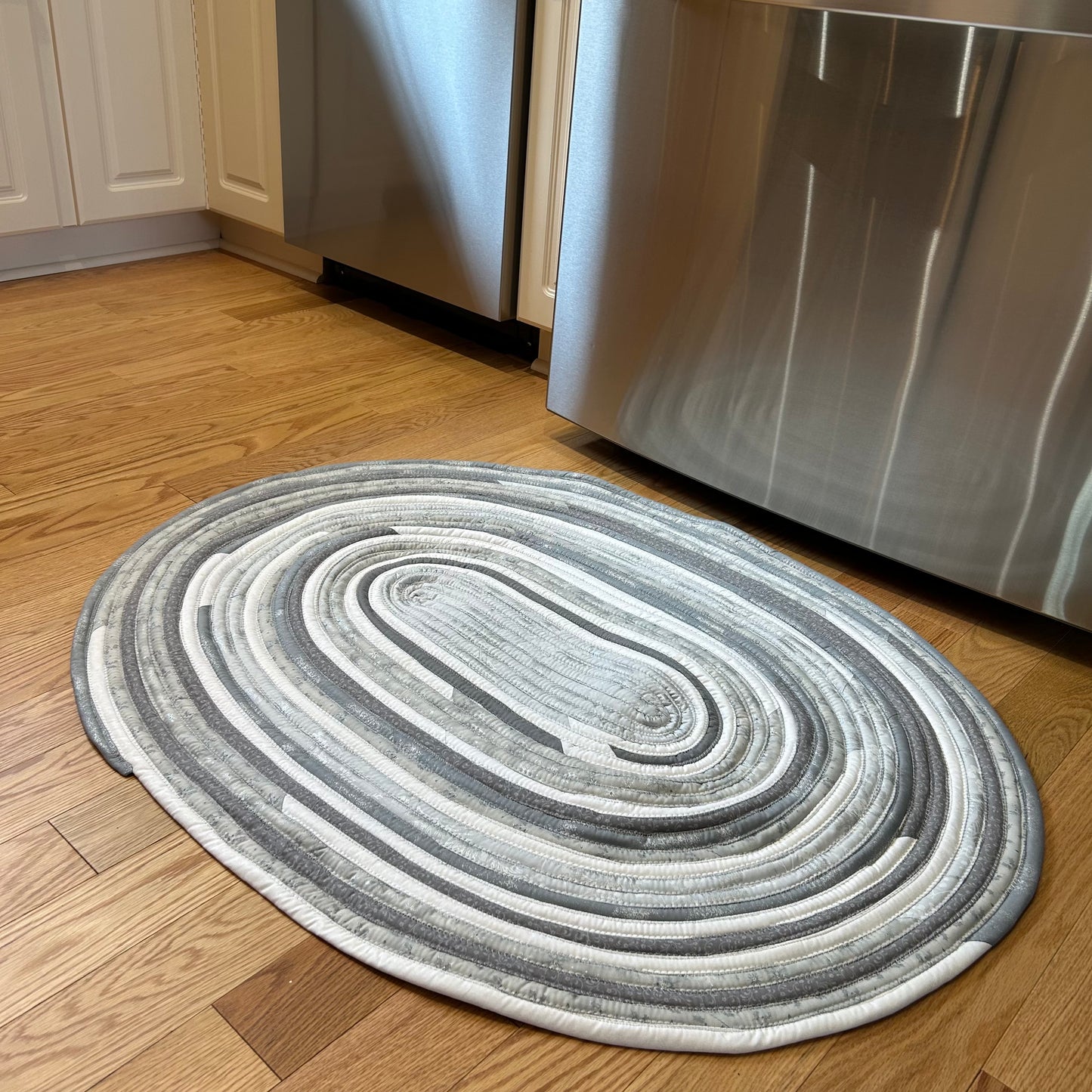 Handmade Kitchen Rug Cotton Christmas Rug in Grey and White