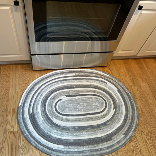 Handmade Kitchen Rug Cotton Christmas Rug in Grey and White