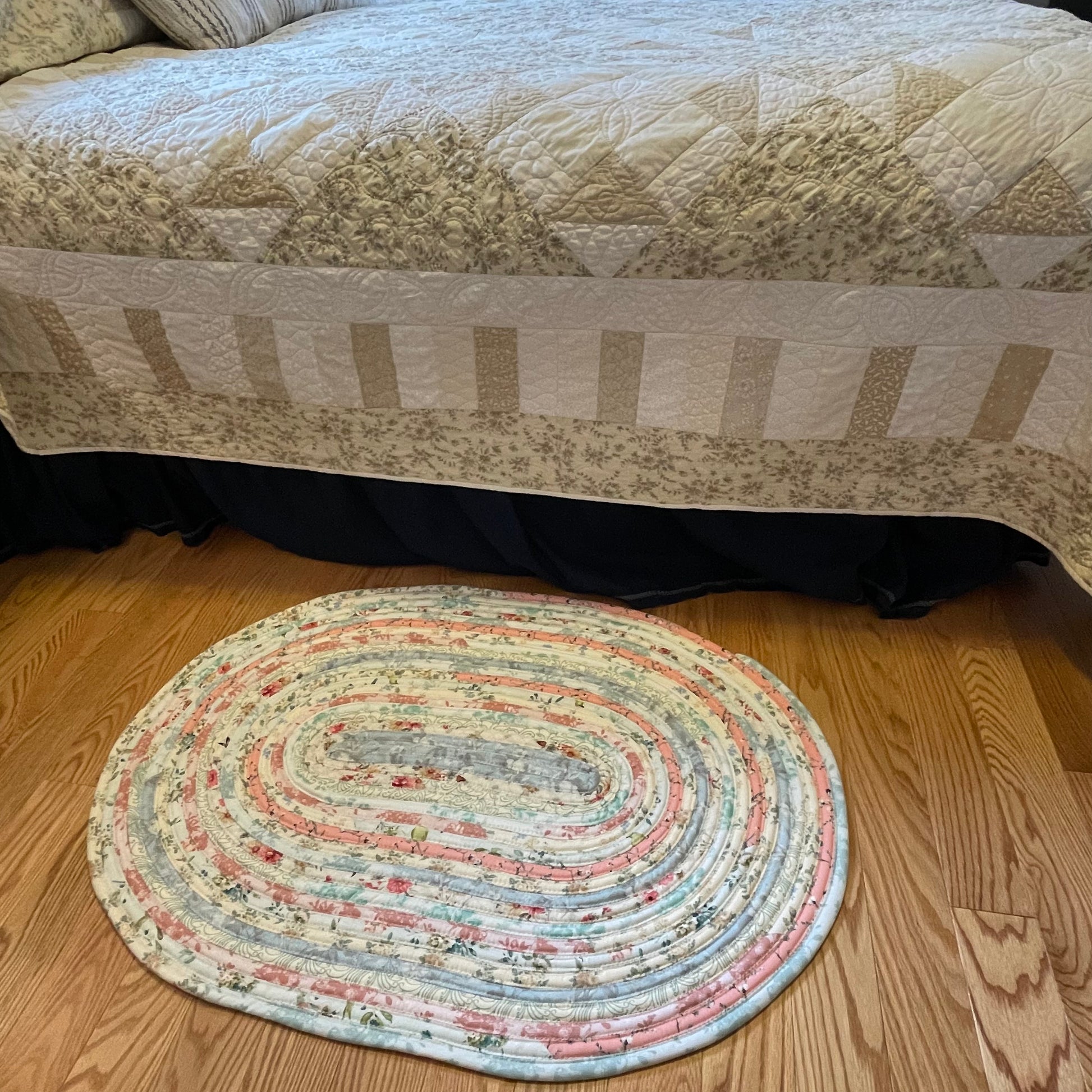 Handmade Cotton Jelly Roll Rug for Kitchen, bedside or use as a bathmat. Pink Cotton fabric. Made in Canada and Washable