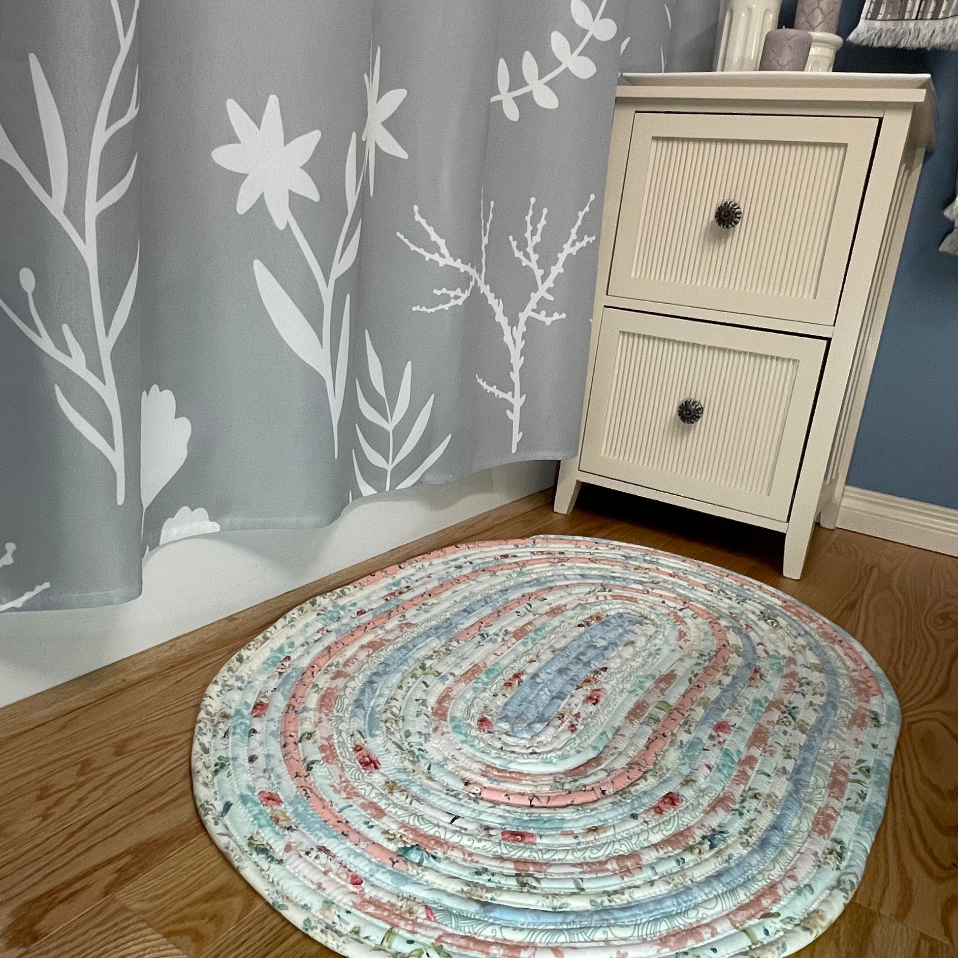 Handmade Cotton Jelly Roll Rug for Kitchen, bedside or use as a bathmat. Pink Cotton fabric. Made in Canada and Washable